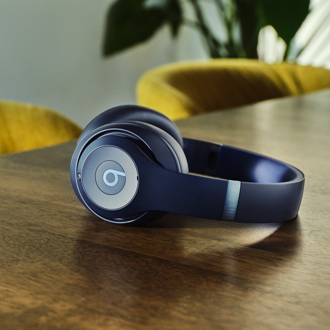 Beats Studio Pro - Navy - View 6